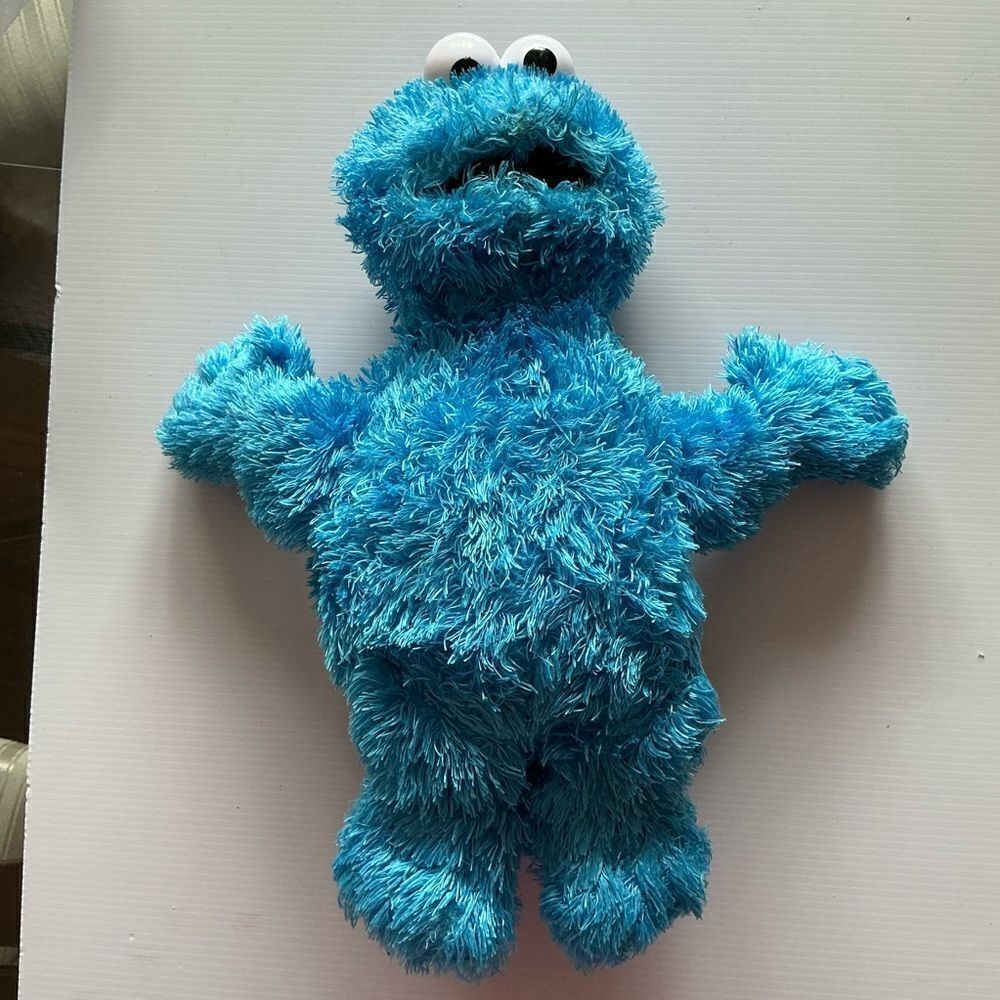Sesame Street Cookie Monster Soft Plush Toy with Hard Eyes by Gund - Picture 1 of 6
